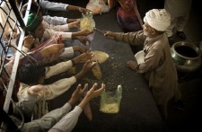 Data Sahib, Lahore - Food Crisis